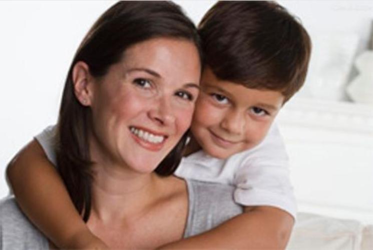 15岁女儿“偷尝*果禁**”后怀孕，妈妈痛哭，家长该如何教育孩子？