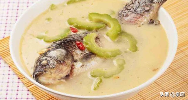 鱼眼珠是白色的怎么回事,眼球黄浑浊不清澈是什么原因