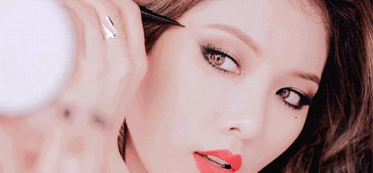 黑眼圈越来越重怎么搞定黑眼圈,简单有效缓解黑眼圈的两个小方法