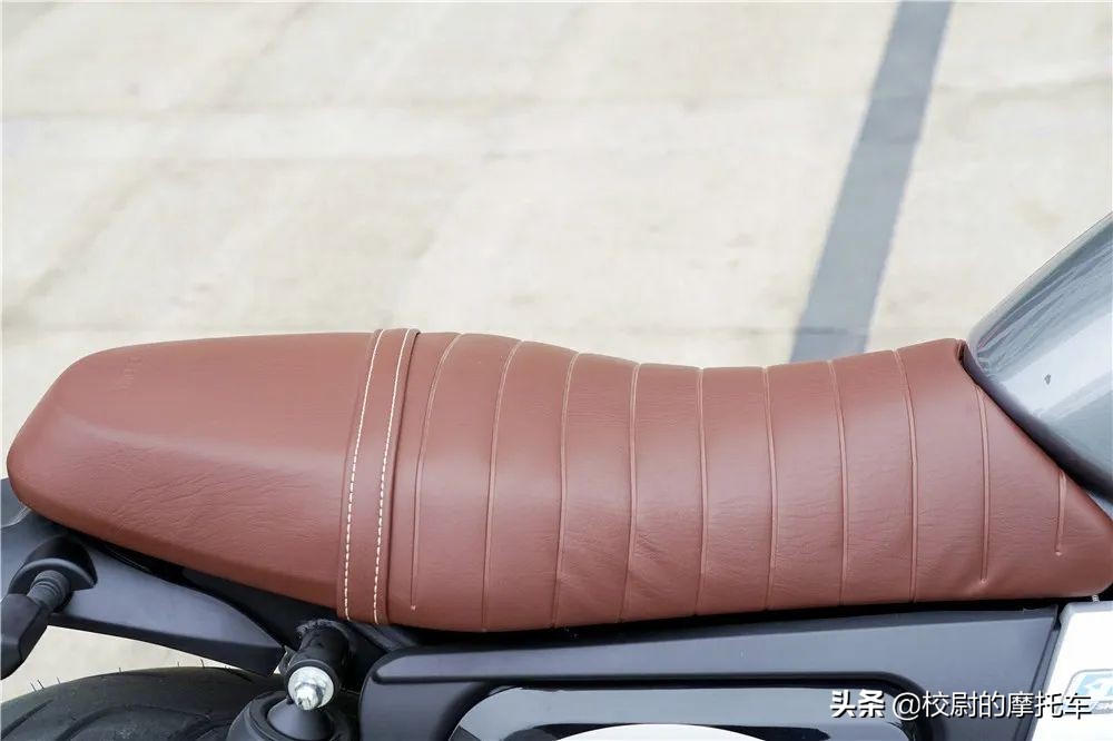 赛科龙re3英伦复古车,赛科龙复古re32020款