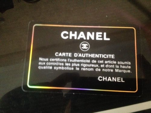 香奈儿渔夫真假鉴别,专柜买的香奈儿有瑕疵怎么办