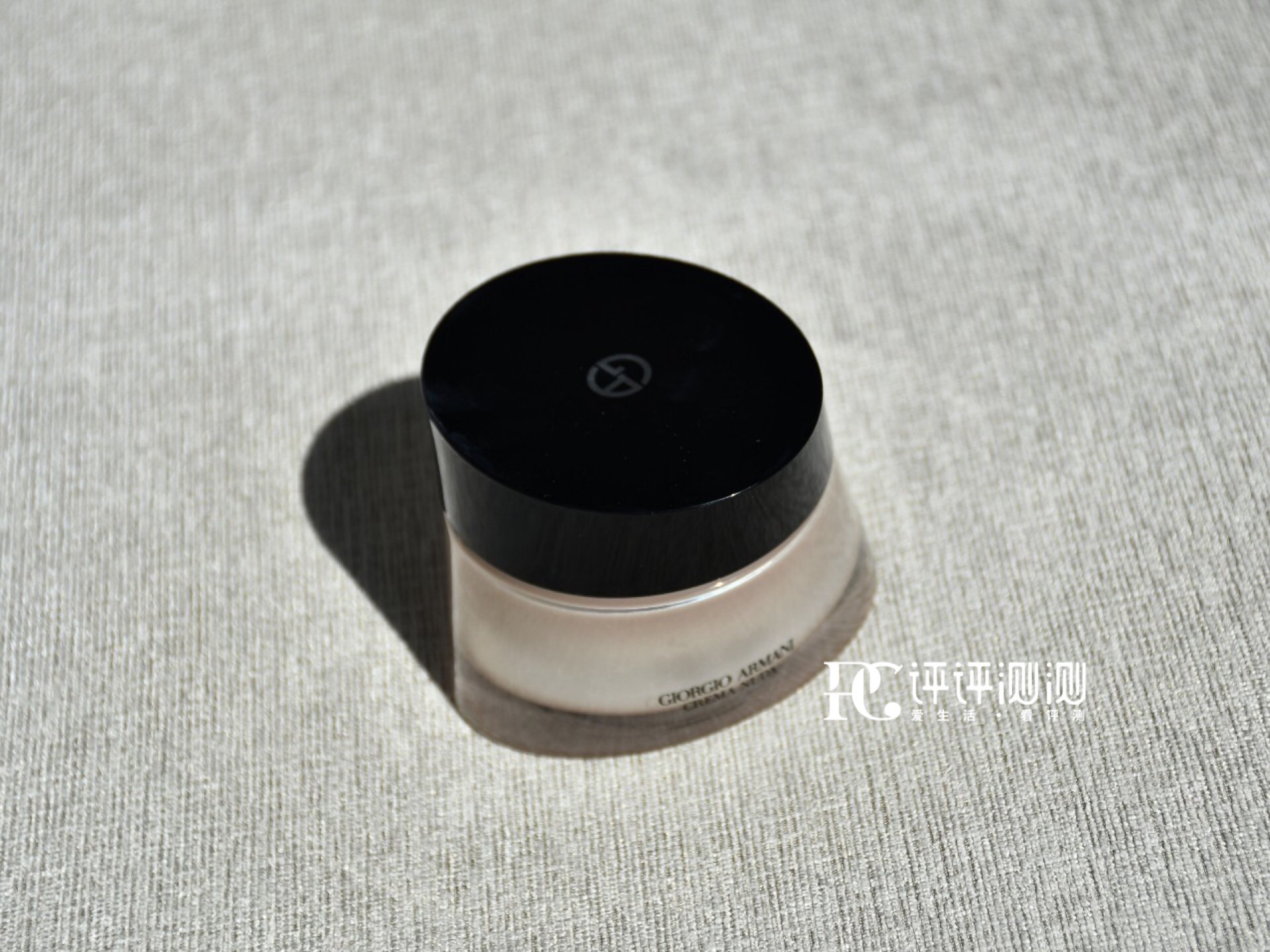 为什么同一款素颜霜价格相差十倍,素颜霜99两支