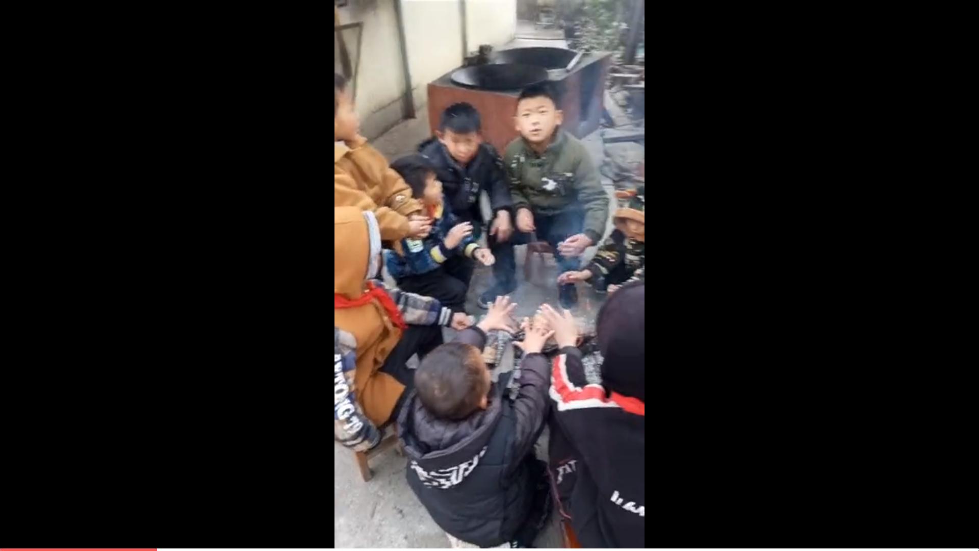 童年的火笼*表哥