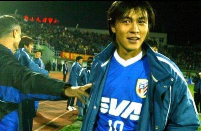 2002年国足张玉宁和现在的张玉宁,前国足张玉宁