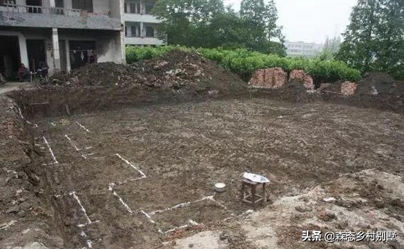 农村土豪花100多万造小别墅,浙江富人回乡建别墅