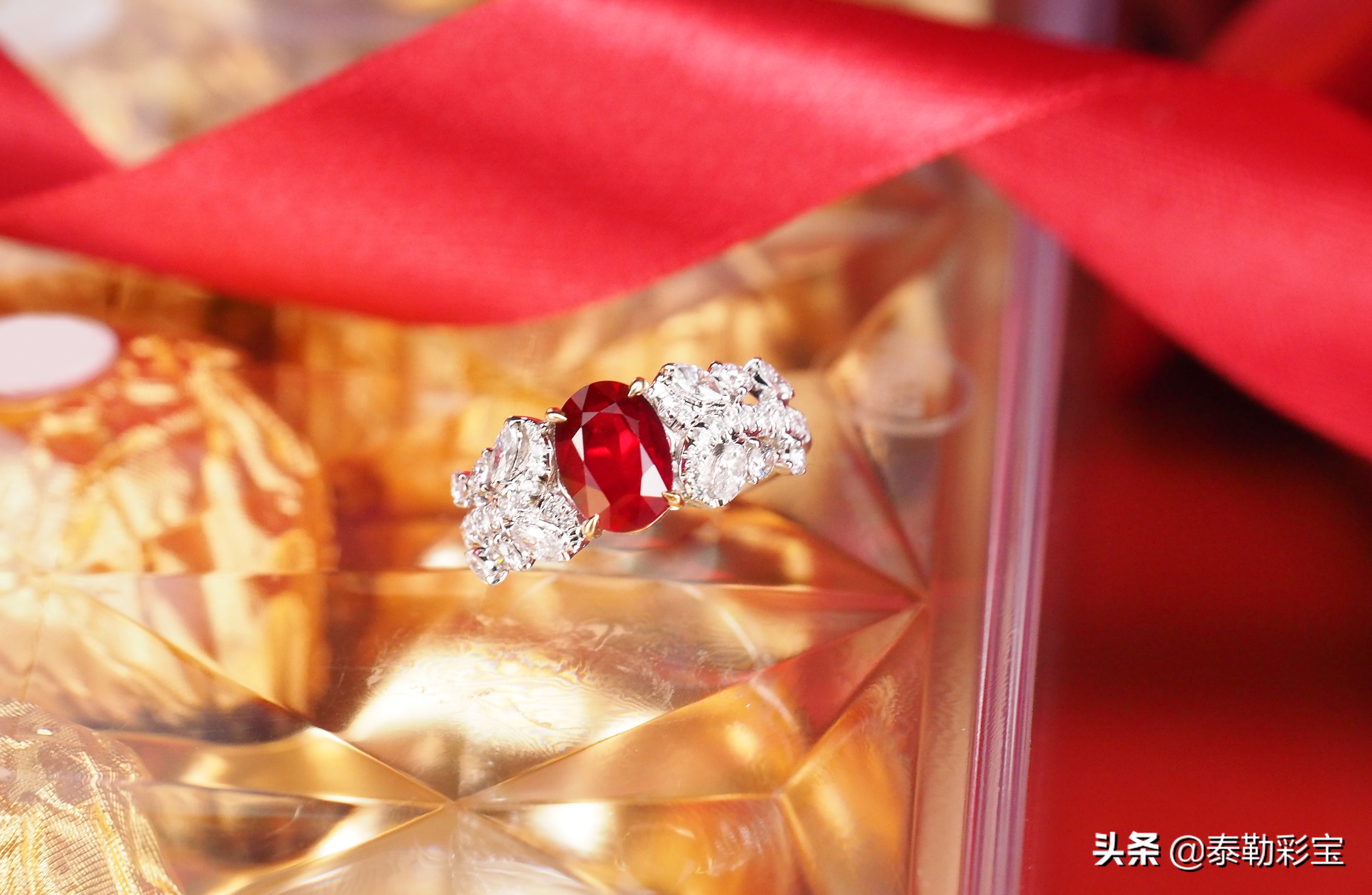 海蓝宝石首饰佩戴及保养,红宝石的首饰怎么清洗保养