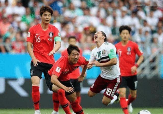 张琳芃被对手倒钩踢头,张琳芃被爆头