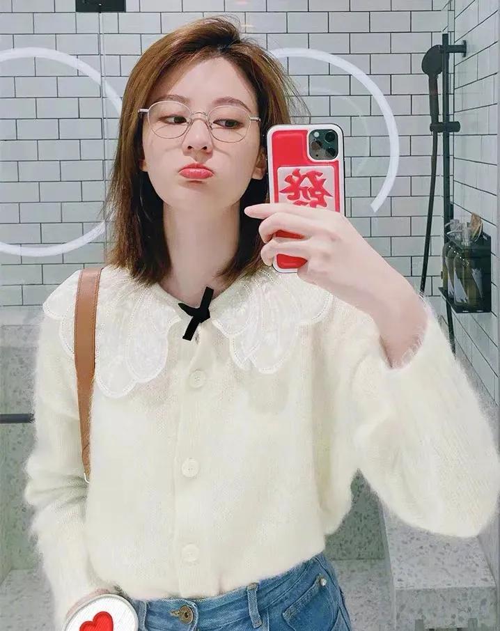 古力娜扎深v蓝色礼服和鞠婧祎,娜扎和鞠婧祎