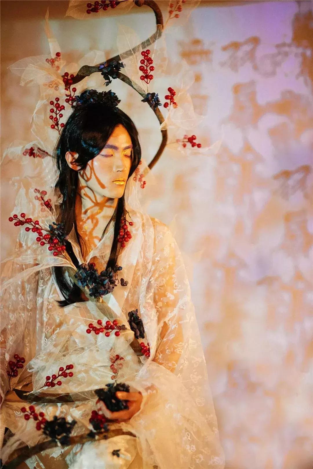 90后女孩拍稀有动物,90后女孩拍视频200万