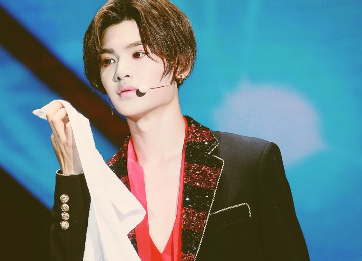 黄明昊justin最新一期明星大侦探,黄明昊justin明星大侦探跳舞