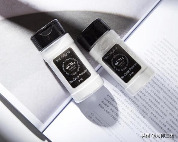 哪款定妆粉最细又不脱妆,什么定妆粉好用不脱妆控油测评