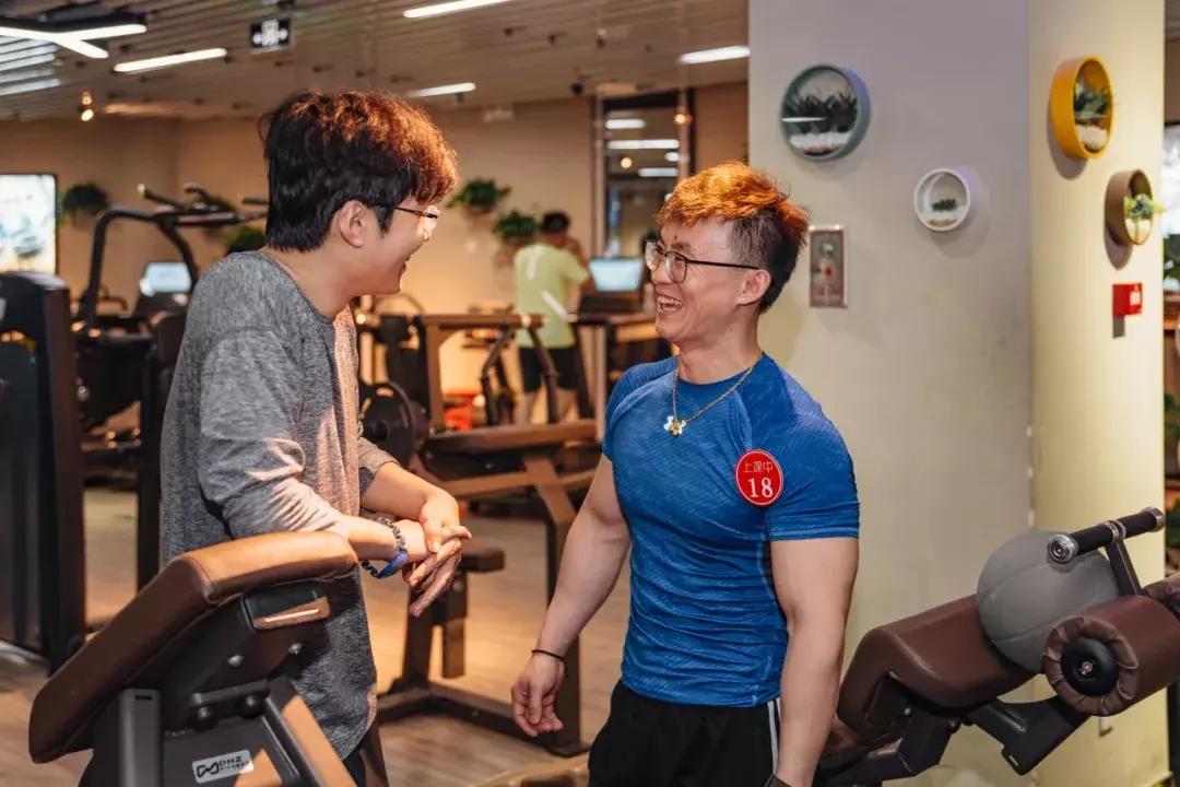 30岁转行健身教练太晚了,27岁当健身教练五年竟然还负债