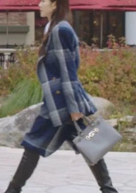 追了《爱的迫降》这么久，我终于看到一只想买的包了