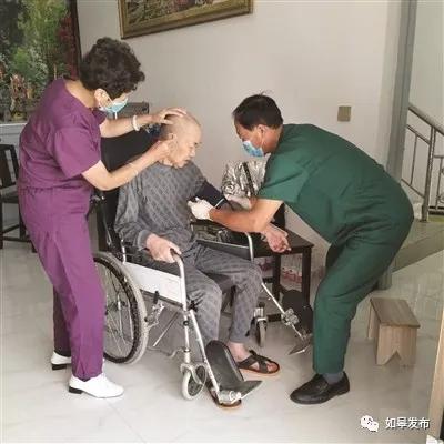 扬子晚报视频,扬子晚报与人民日报
