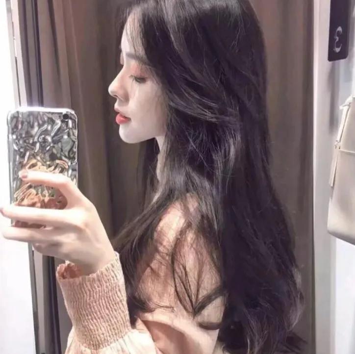 “荷尔蒙”经济的典范—陌陌如何让社交软件“变色”？暗访引热议