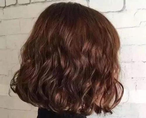 烫头多久能养护头发,剪完头发一般多久可以烫头