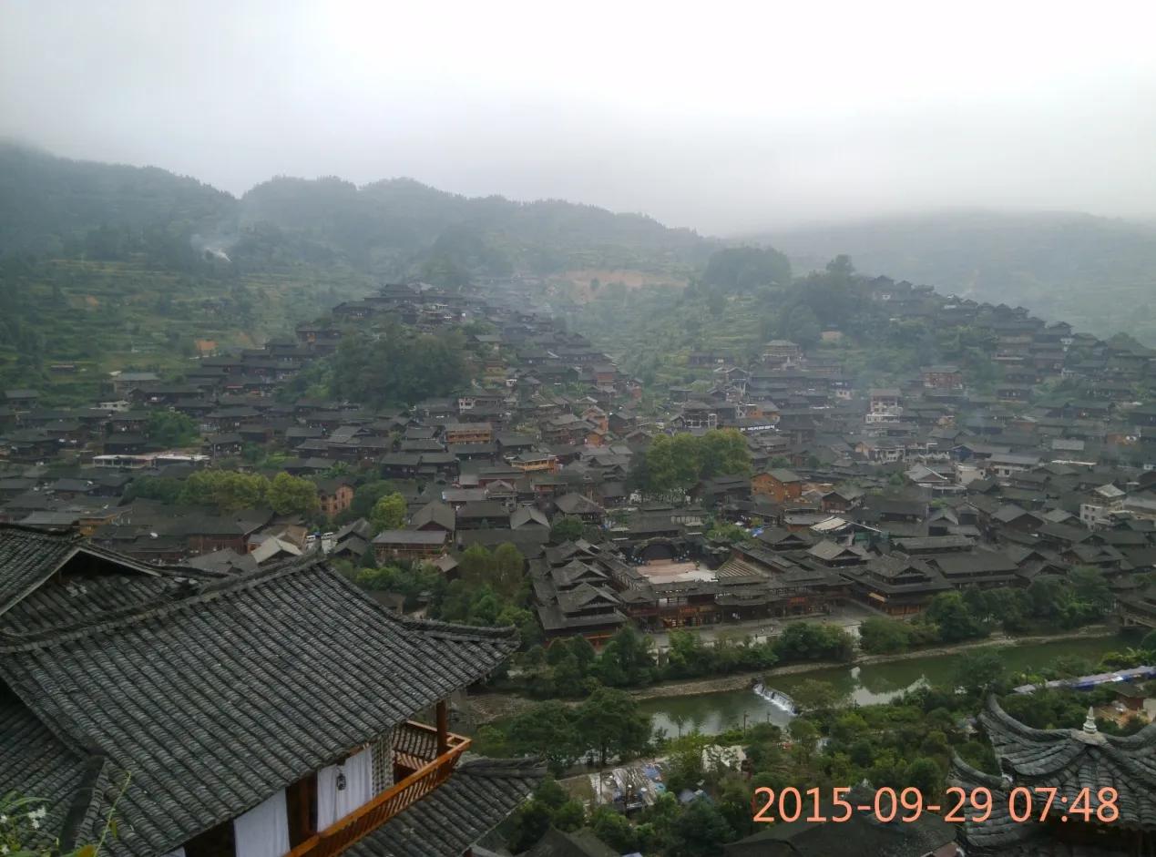 黄果树荔波小七孔苗寨镇远两日游,千户苗寨梵净山黄果树三日游