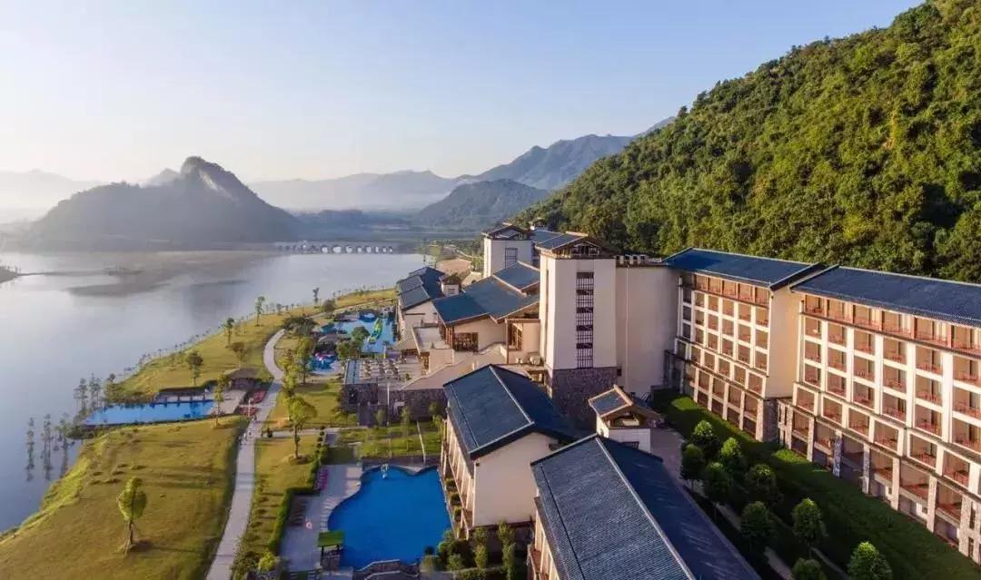 广东旅游景点游乐场玻璃桥,仙女山旅游攻略溶洞