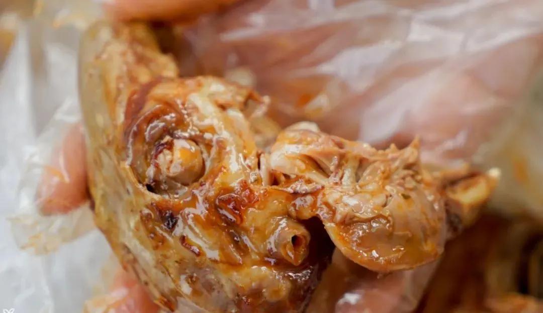 成都闹市区有家苍蝇馆子40平米,成都苍蝇馆子本地人推荐便宜好吃