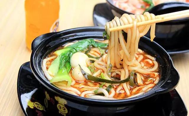 河南地道美味砂锅土豆粉,砂锅土豆粉这样做更美味