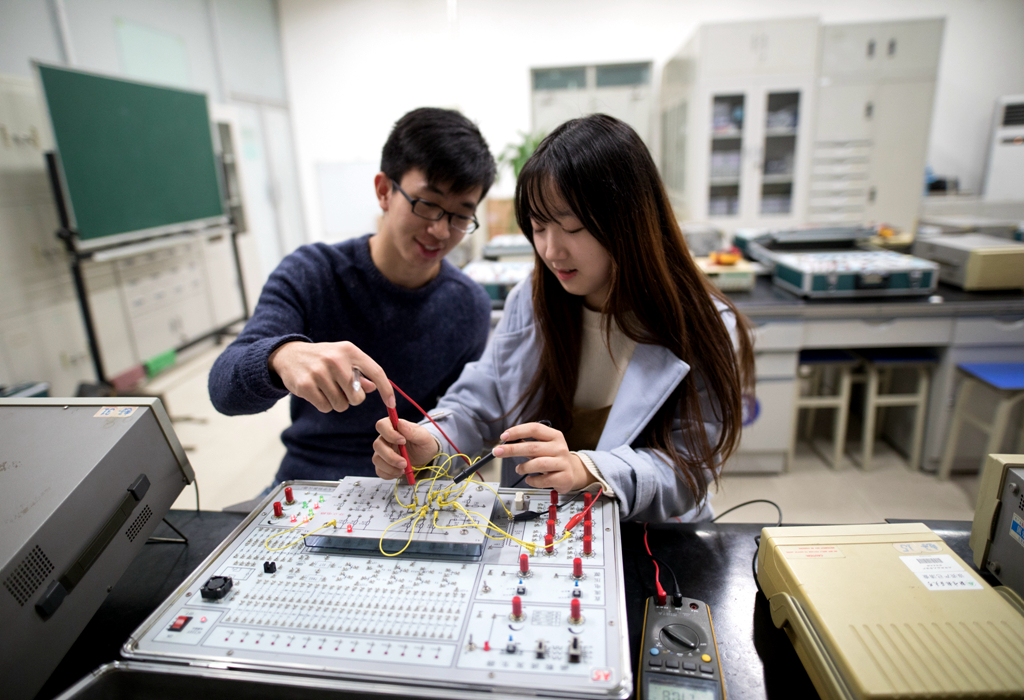 2023年电气工程与自动化专业排名,电气工程及其自动化主要学科方向