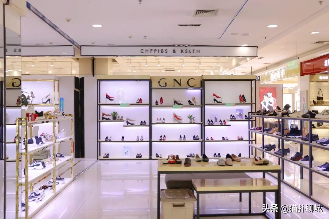 鞋子春天新款女鞋小白鞋,春夏秋都可以穿的小白鞋