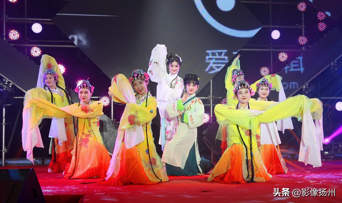 满满的精彩,江都婚礼人办了一场自己的春晚