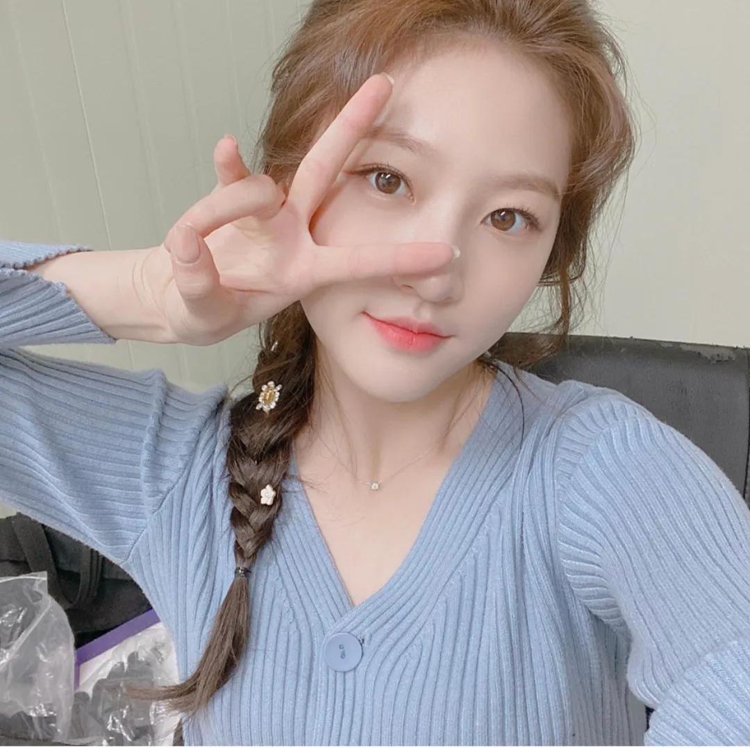 长肉脸适合穿衣什么风格,大胖脸适合穿什么衣服