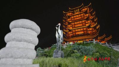 武汉黄鹤楼站,武汉黄鹤楼热闹非凡