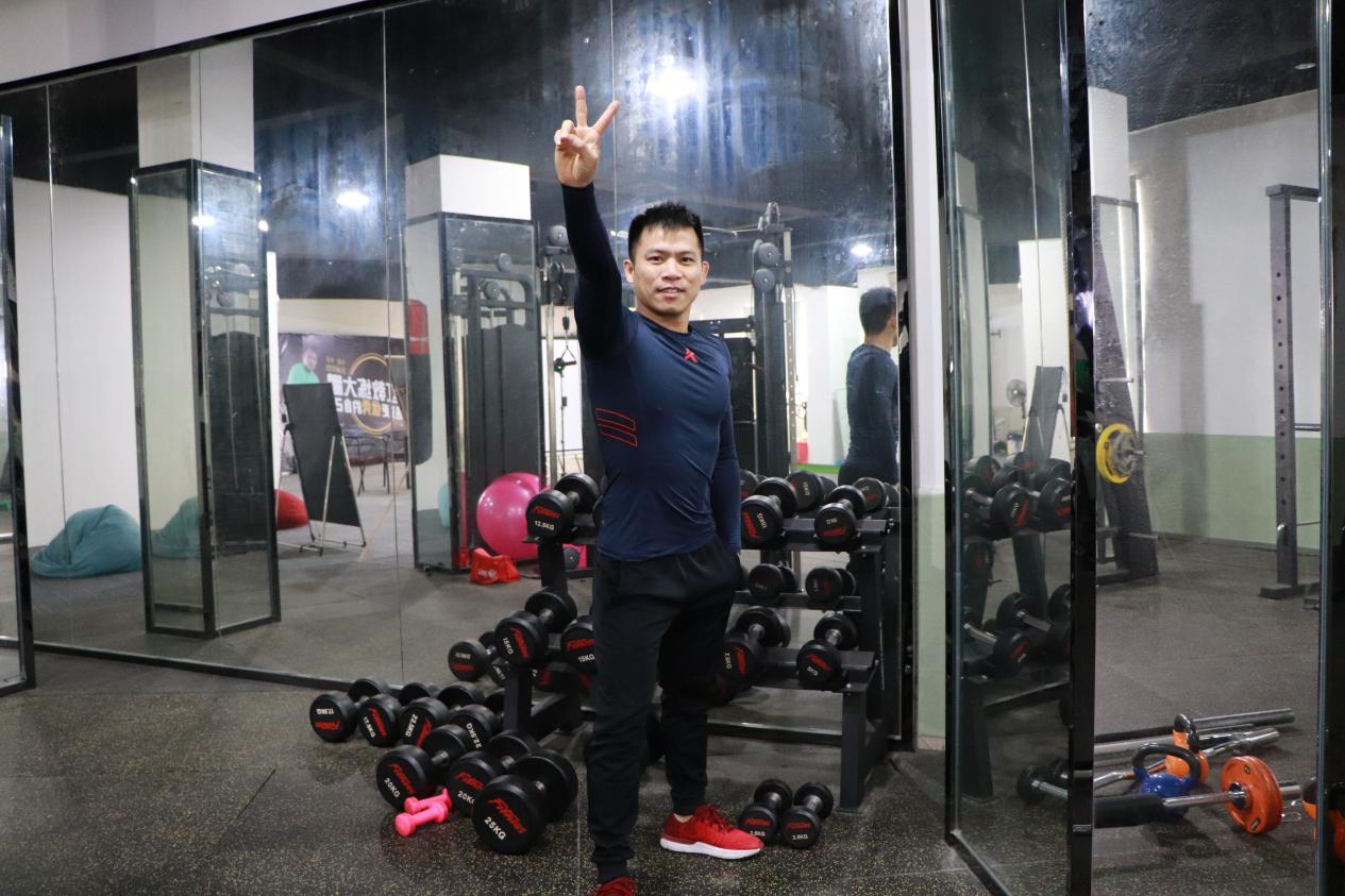 谢谢你喜欢我但是很抱歉,谢谢你喜欢我歌曲原唱