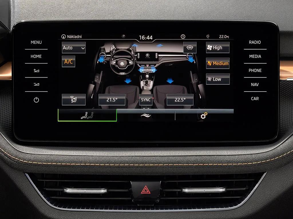 15年晶锐和polo哪个更值得入手手动,飞度雨燕晶锐polo哪款好