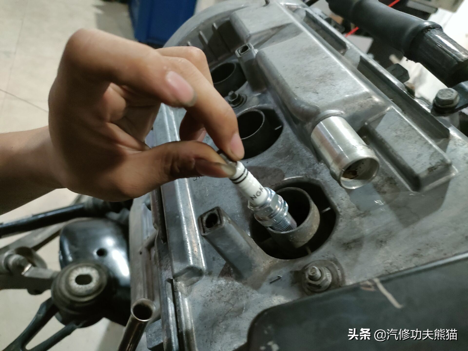 2003年老奥迪a6,2012年奥迪a6经典