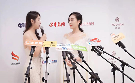 5年，50万铁杆用户，单月开店百家，她不仅脚踩风口，更引领风向