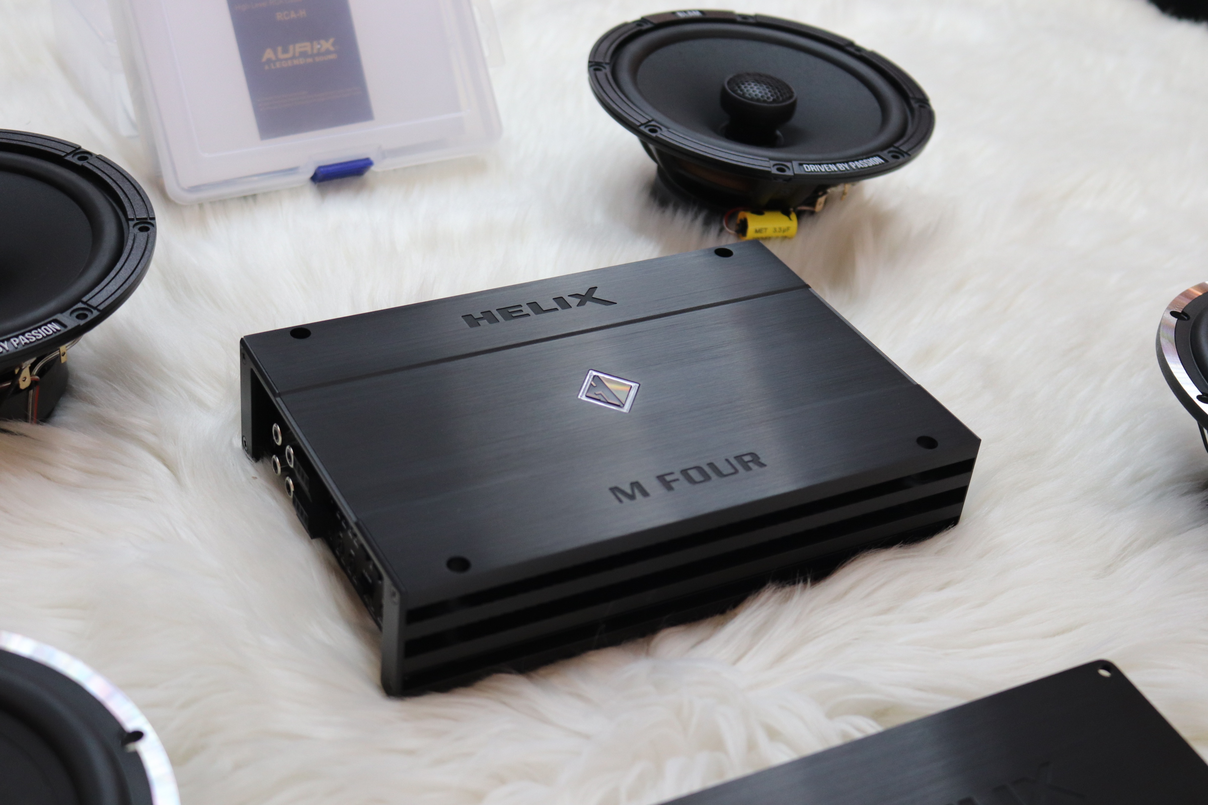 奔驰glk300改装音响,奔驰glk300音响改装方案