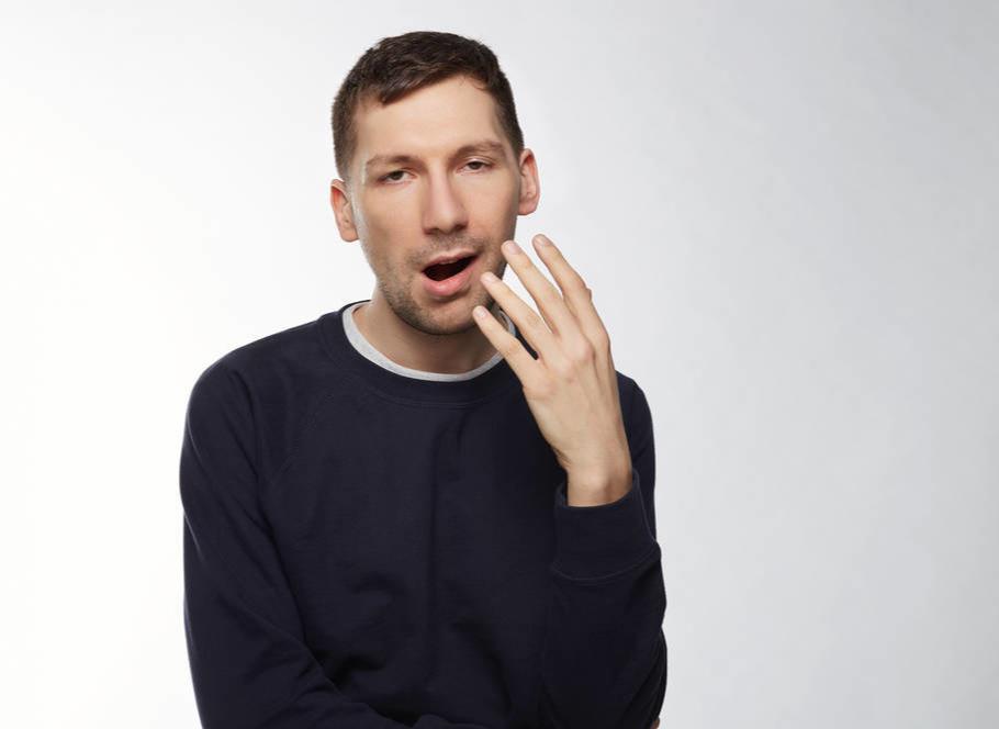 如何面对深夜不眠的折磨？一要调整心态，二要坚信睡眠可以恢复