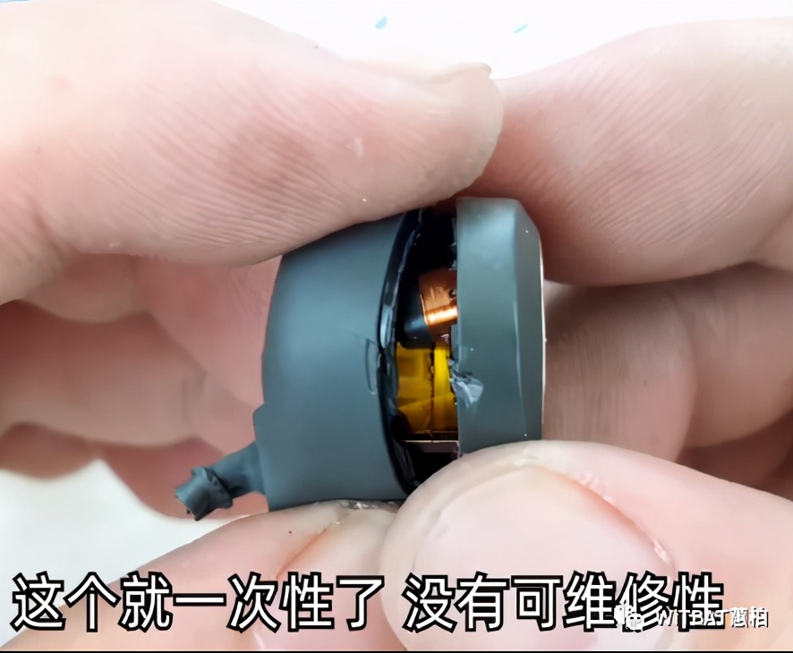 beoplay耳机仓换电池教程,beoplaye8耳机换电池