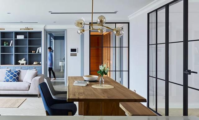 主卧大浴缸衣帽间,独立式浴缸衣帽间