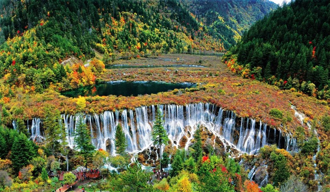 2017年九寨沟地震视频,地震前的九寨沟人间仙境