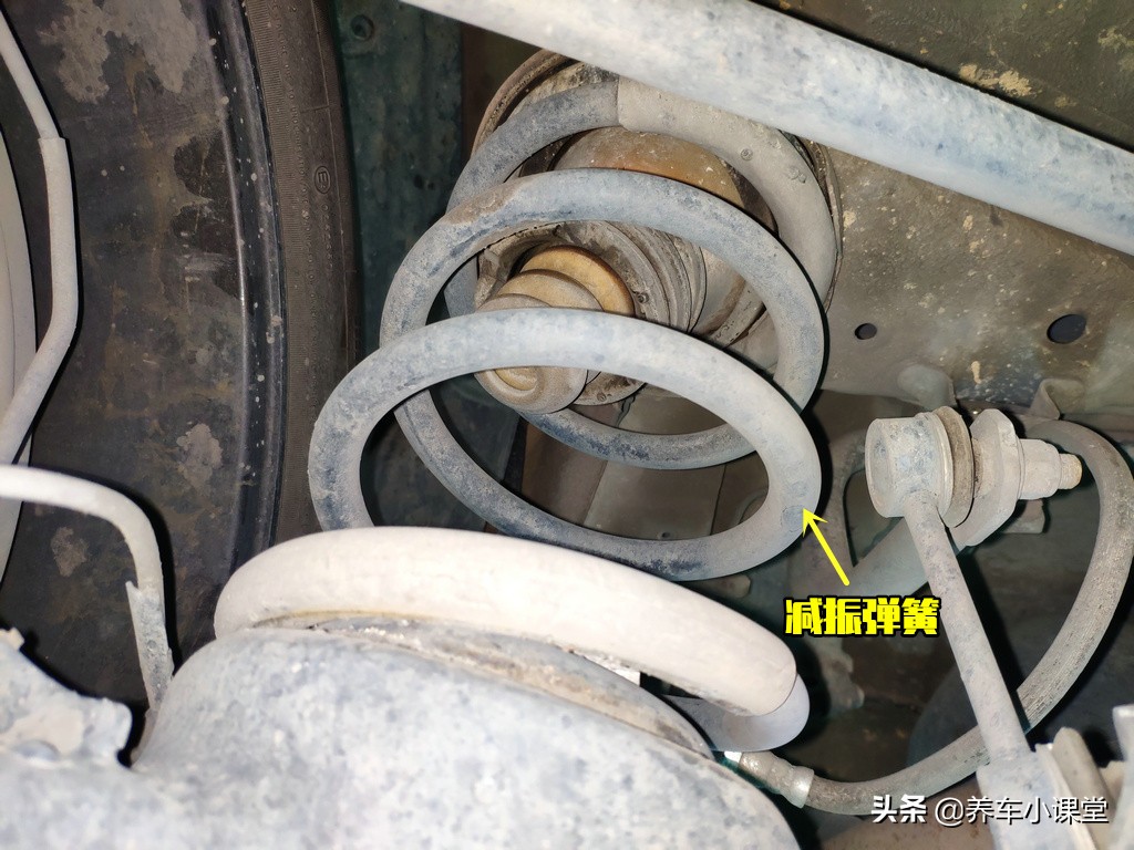 减震漏油有必要到4s店换吗,减震漏油换油封靠谱吗