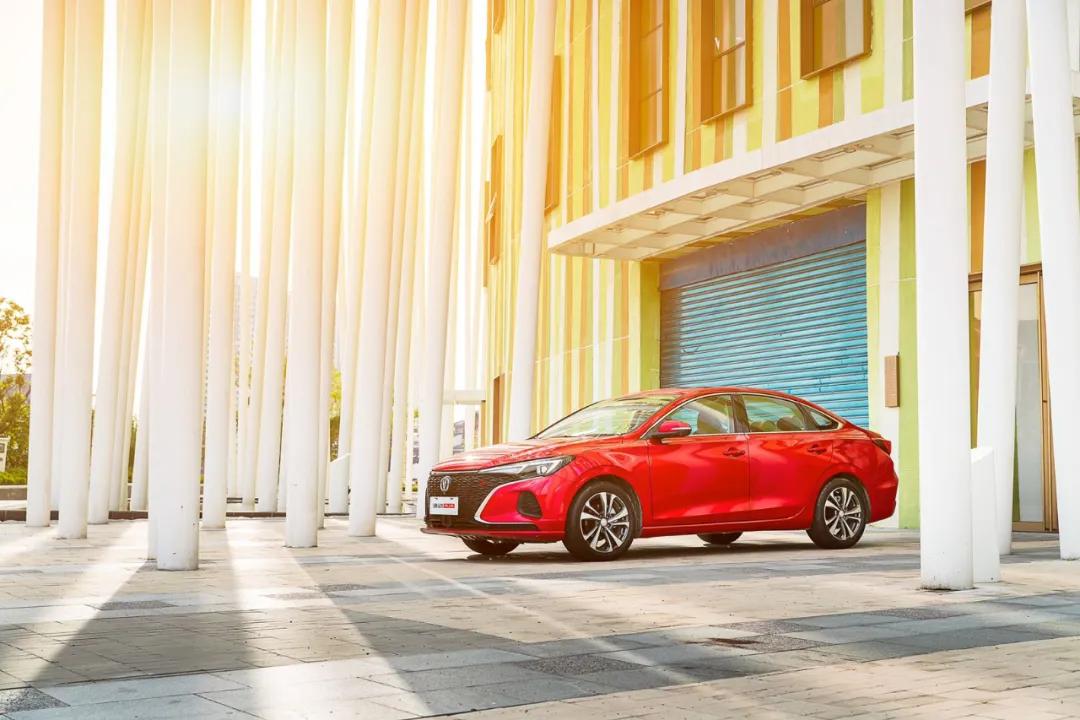 轩逸逸动plus朗逸怎么选,逸动plus高配和朗逸怎么选择