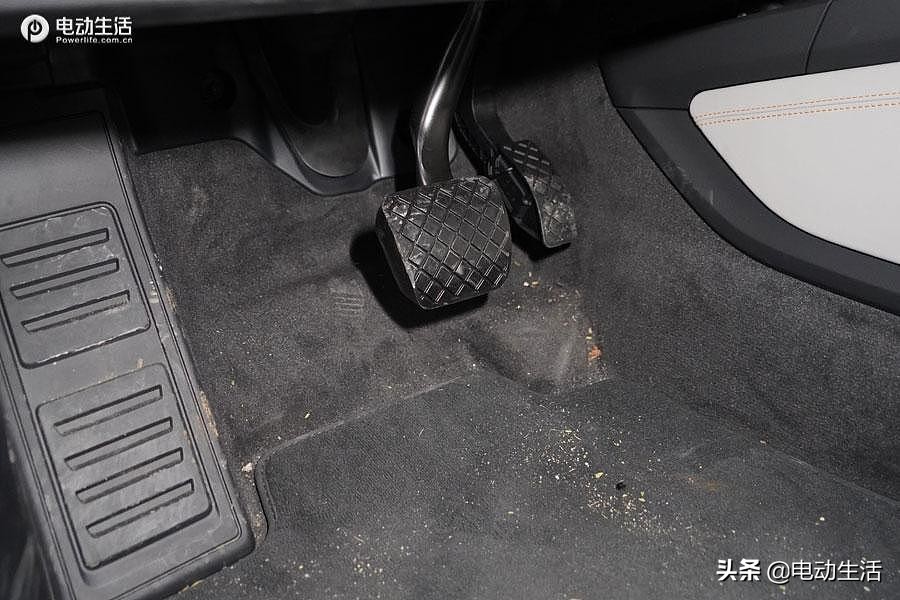 璇曢┚濂ヨ开q2le-tron,濂ヨ开q4e-tron璇曢┚