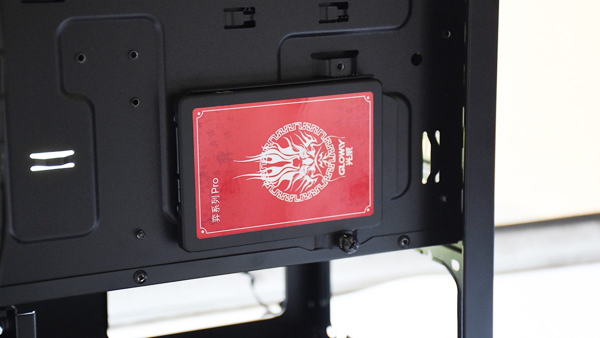 九州风神玄冰50机箱,九州风神玄冰50机箱安装几个风扇