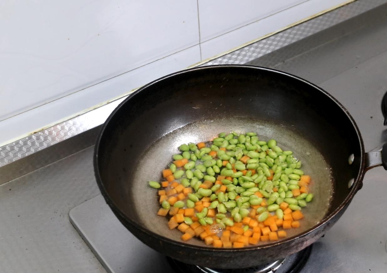 缺钙孩子每日三餐如何补钙,青少年缺钙补钙食谱