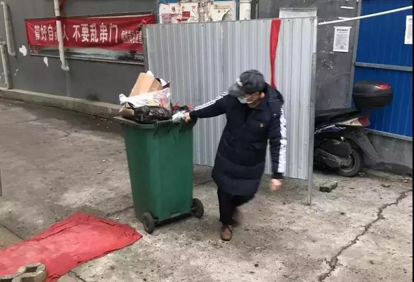 黄州区桐梓岗社区战疫逆行“群英谱”