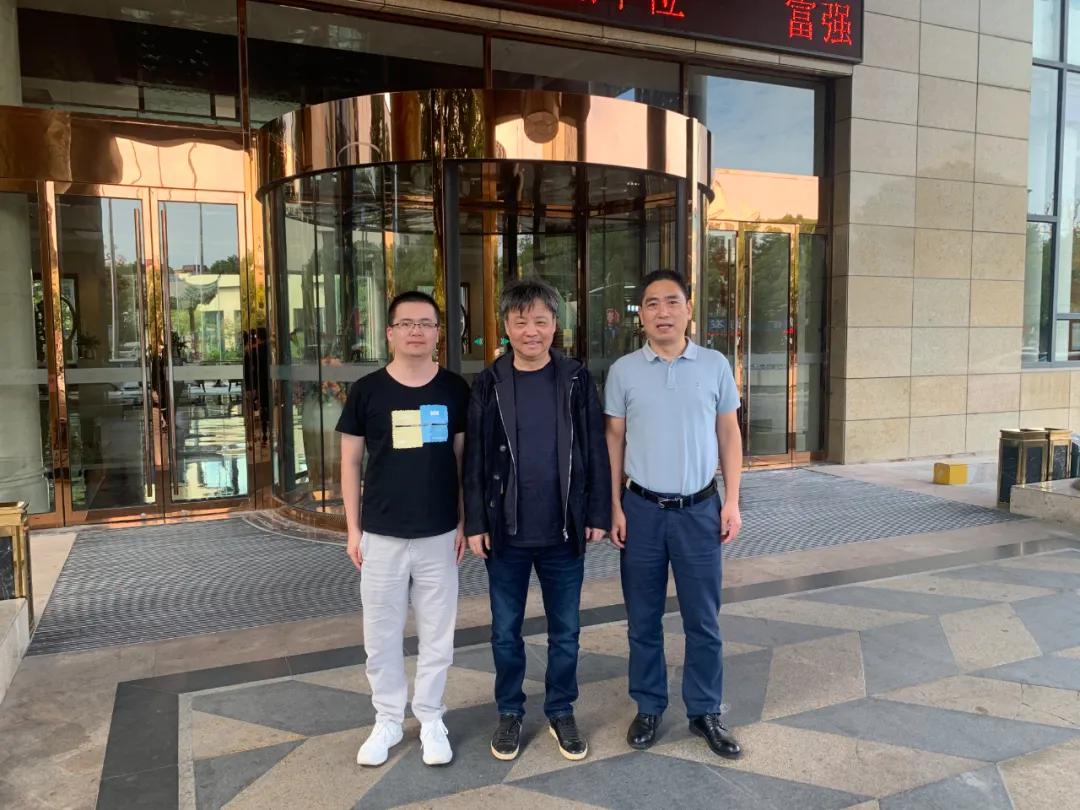 余华笔名为什么叫海盐,余华生活在海盐武原镇