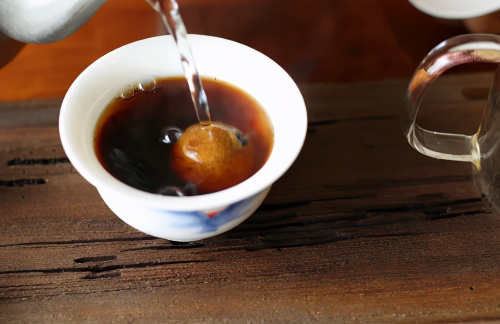 喝茶拉肚子是排湿吗,喝茶拉肚子是因为茶发霉吗