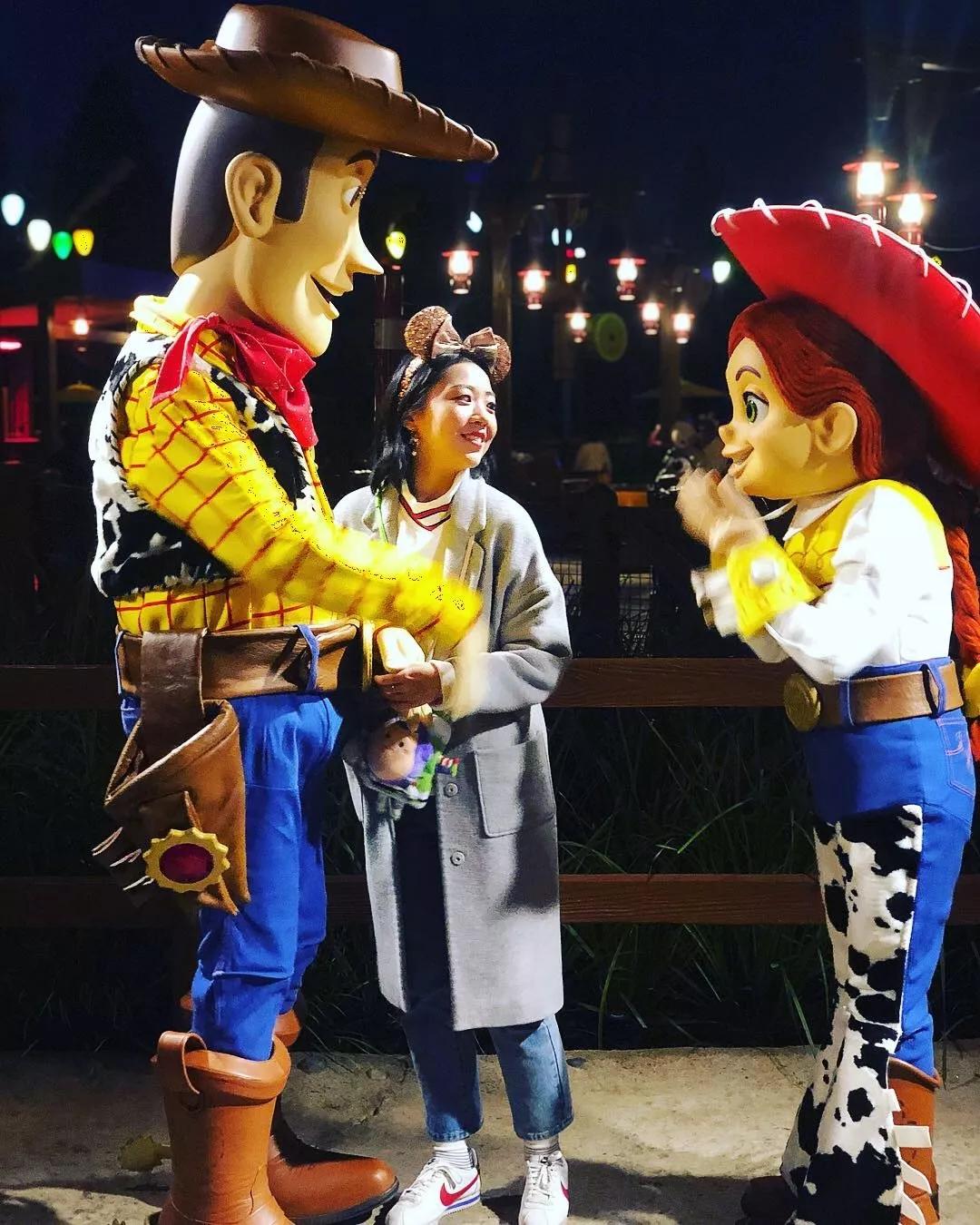 假期撒手没的戏精同事们，竟然在我挤春运的时候吹海风？？（下）