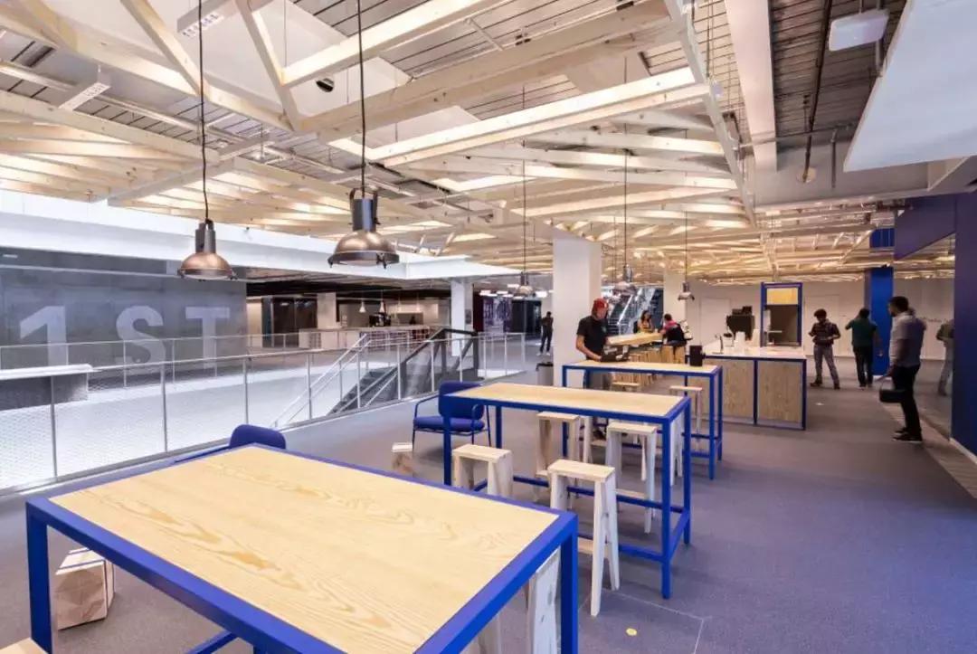 adidas总部照片,adidas总部上班