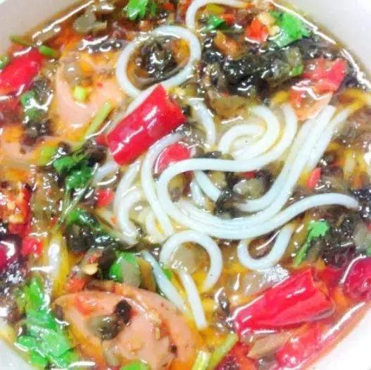 云南米线的花式吃法你试过几种,云南米线的正宗吃法