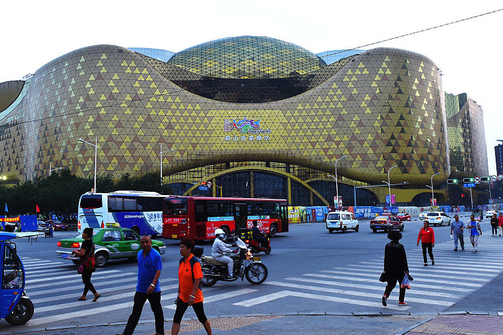 杈藉畞鑰楄祫13浜垮缓澶у瀷鍟嗗満,杈藉畞鎶曡祫30浜跨殑宸ョ▼